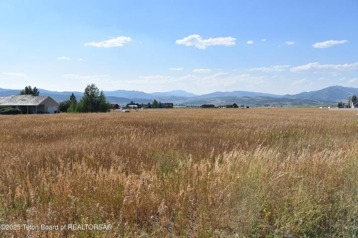 LOT 30 CARIBOU Loop photo 3