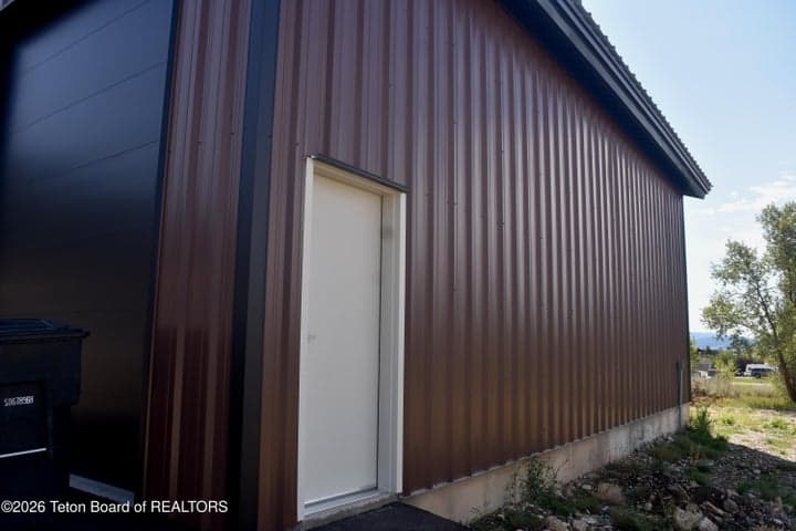 306 PONDEROSA Drive photo 3