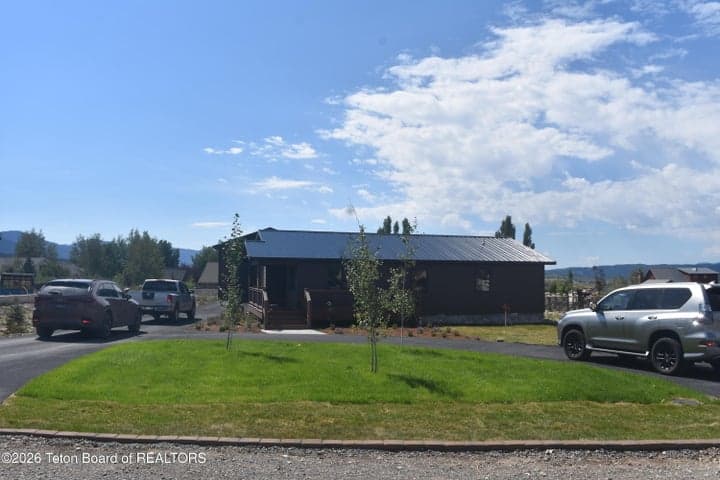306 PONDEROSA Drive photo 4