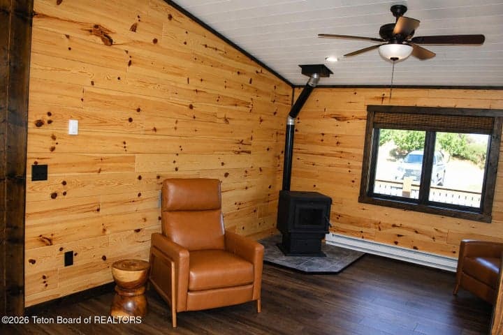 306 PONDEROSA Drive photo 10