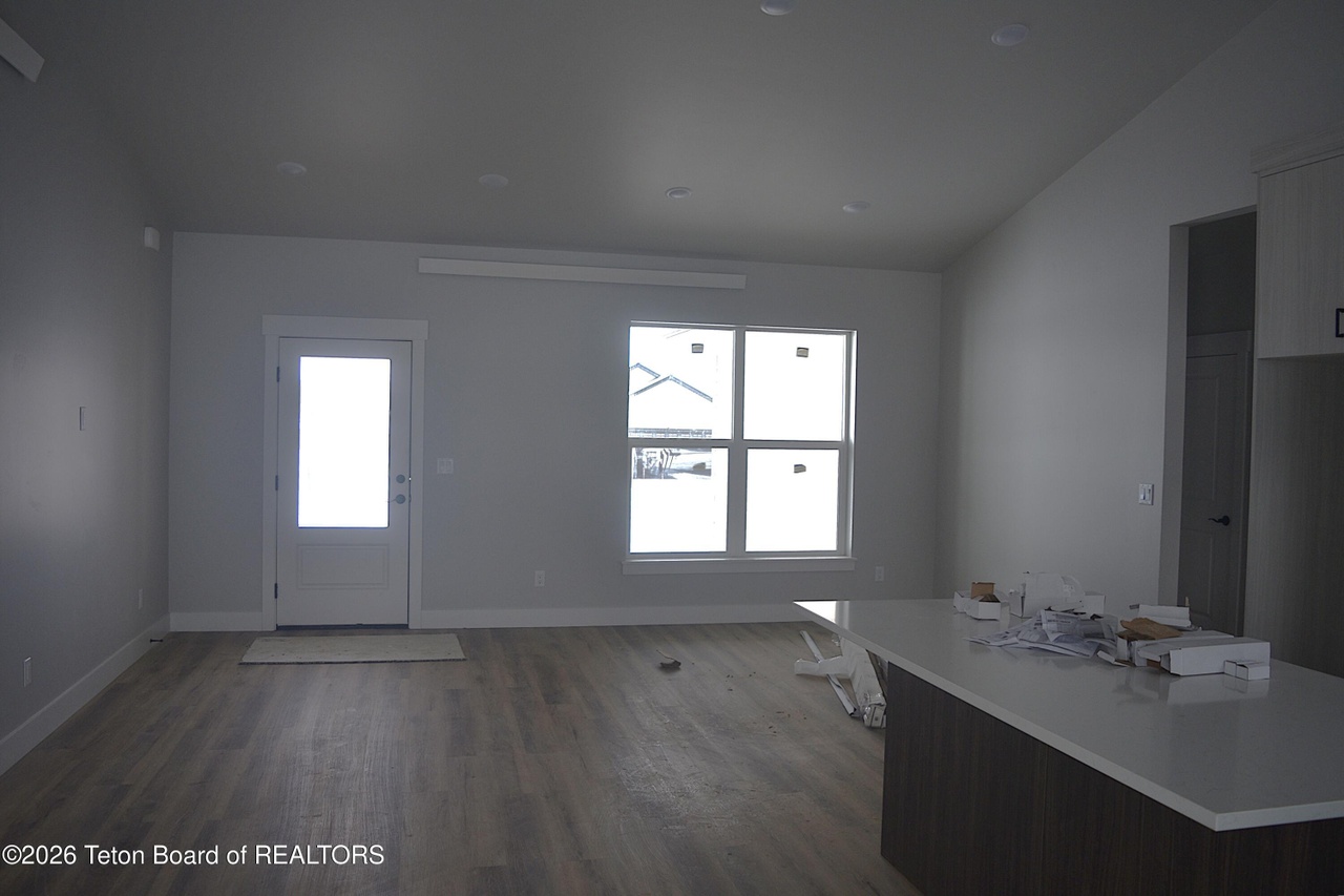 626 LITTLE GREYS Loop photo 2